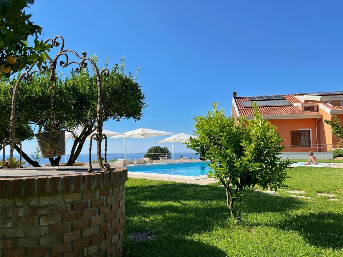 Villa Zufro Vibo Valentia Exteriör bild