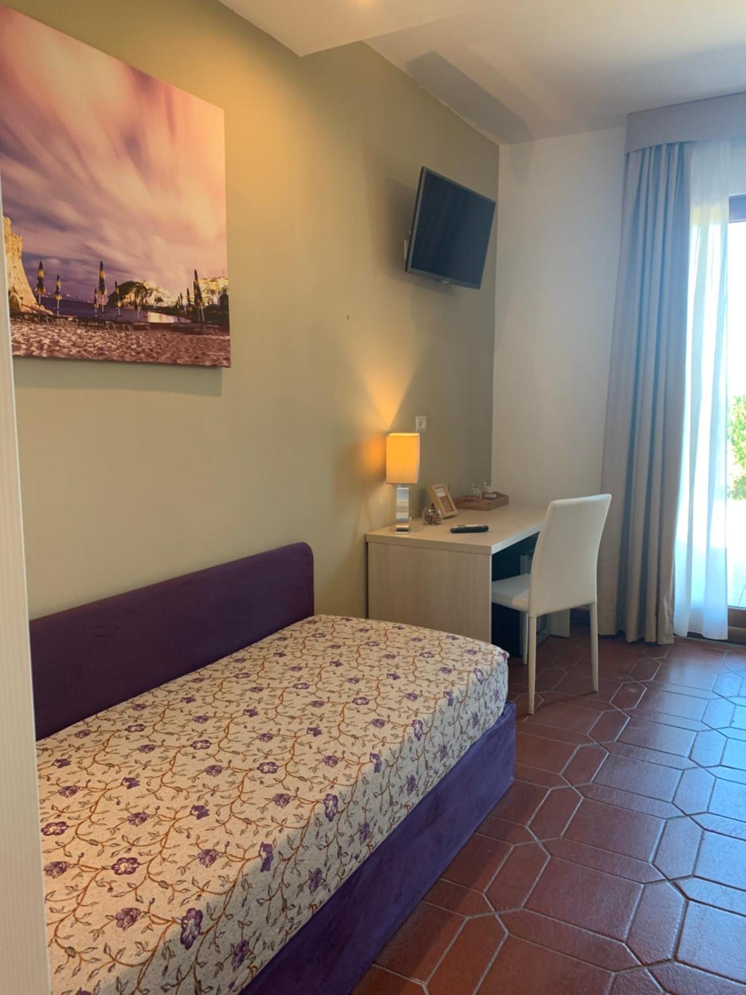 Villa Zufro Vibo Valentia Exteriör bild