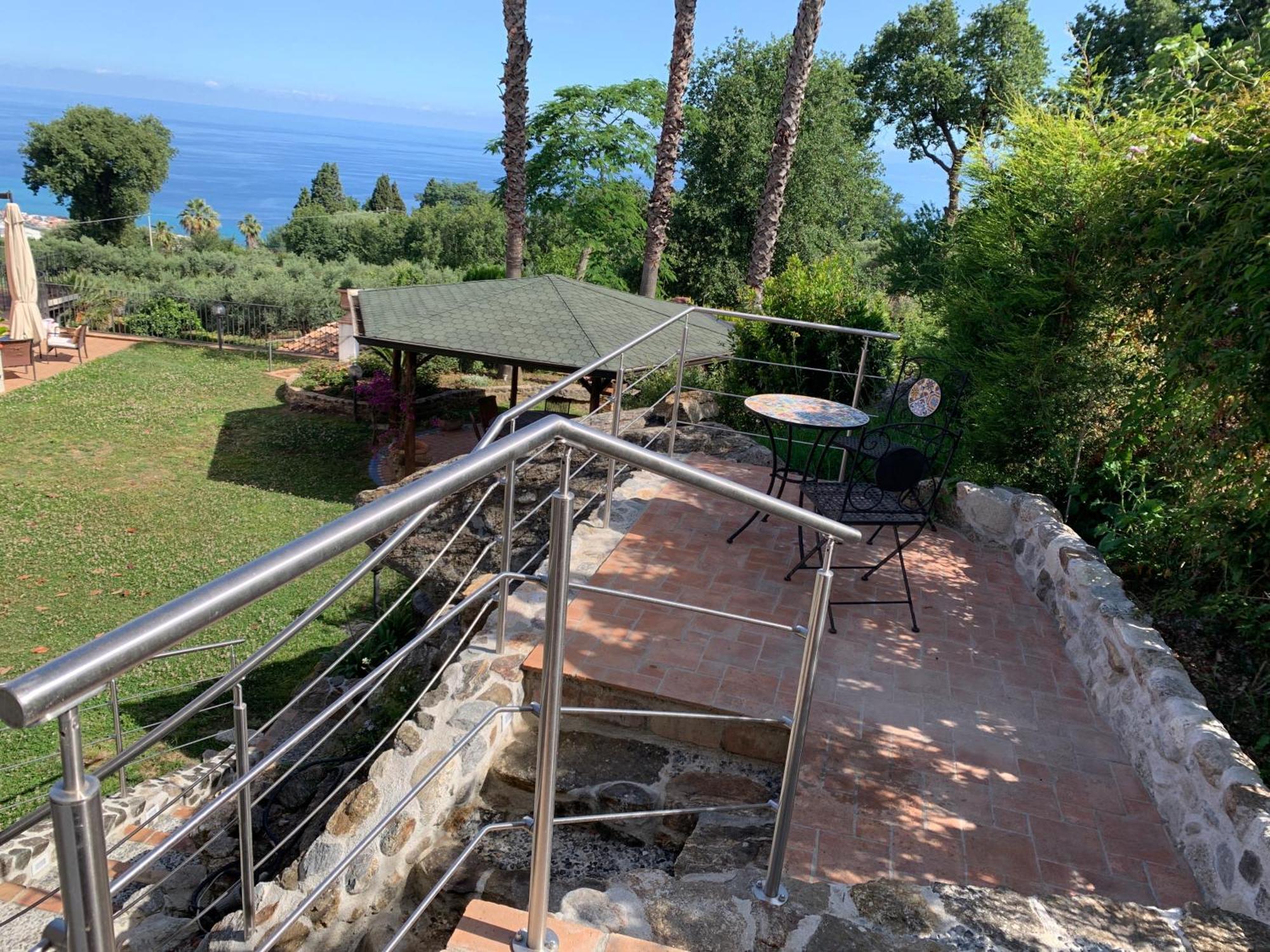 Villa Zufro Vibo Valentia Exteriör bild