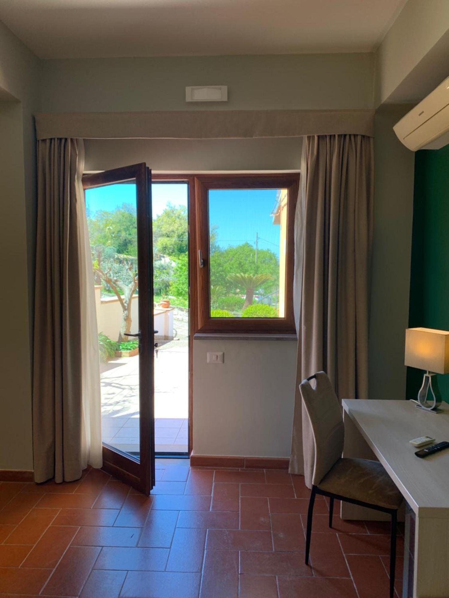 Villa Zufro Vibo Valentia Exteriör bild